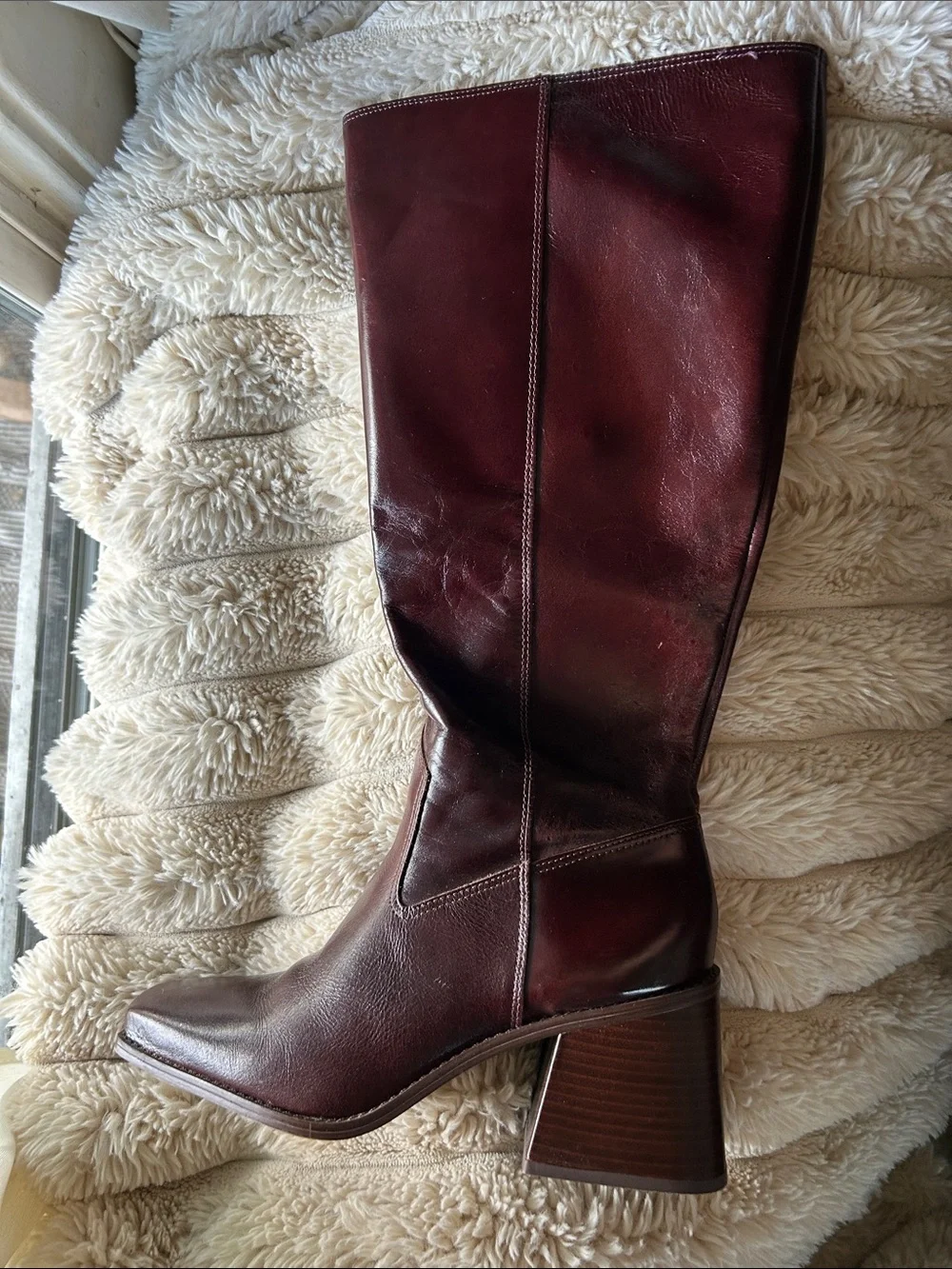 Vince Camuto classic over